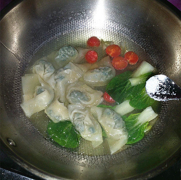 荠菜猪肉大馄饨#本味步骤15