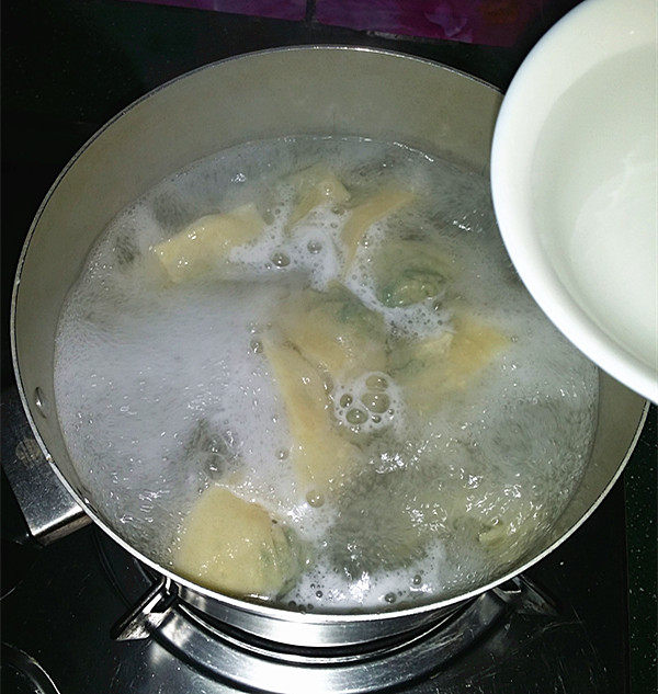 荠菜猪肉大馄饨#本味步骤13