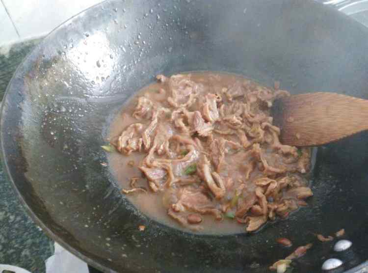 猪肉炖年糕片步骤3