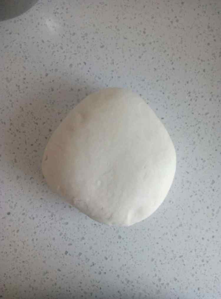 小金鱼饺子步骤1