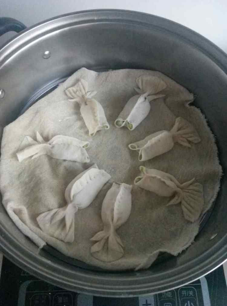 小金鱼饺子步骤16