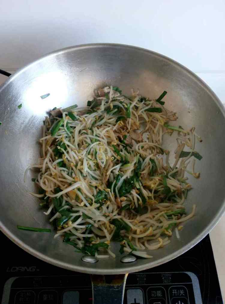 豆芽炒韭菜步骤6