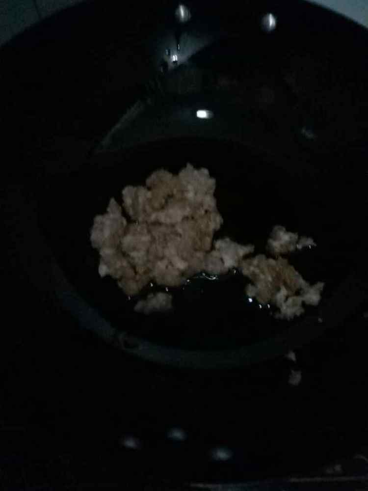 酸菜肉末#非转基因金步骤4