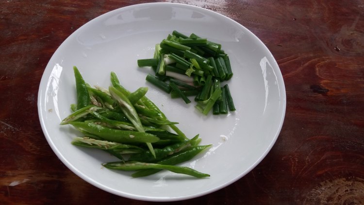 青椒土豆炒肉丝步骤5