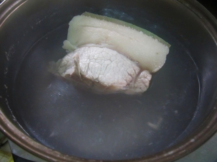 尖椒回锅肉步骤2