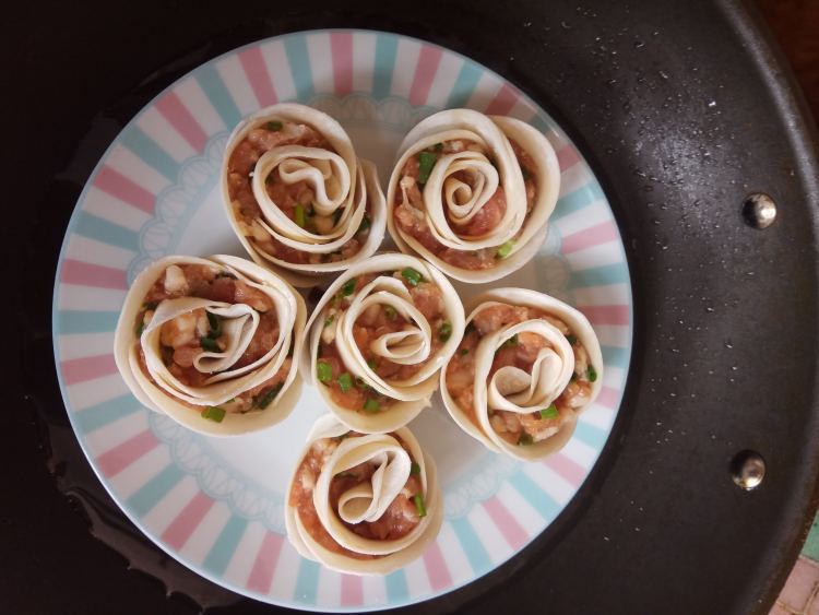 番茄汁玫瑰花饺步骤4