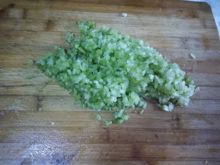 芹菜肉包步骤4