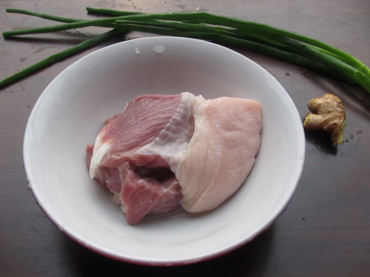 姜汁肉步骤1