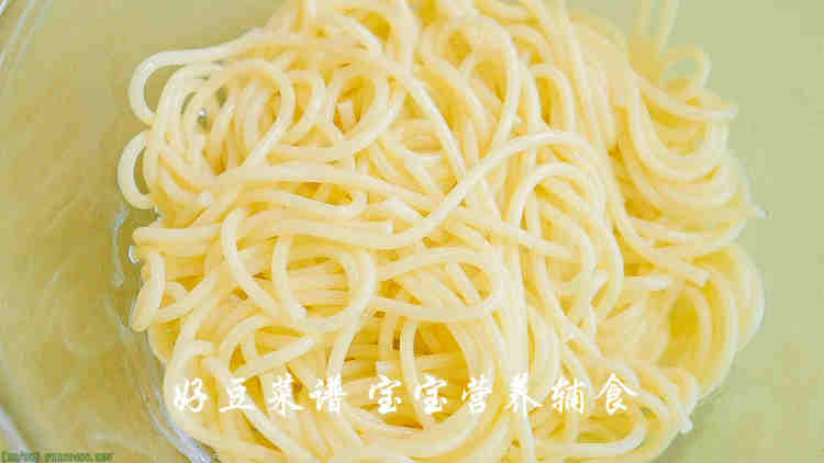 时蔬肉酱意大利面步骤2