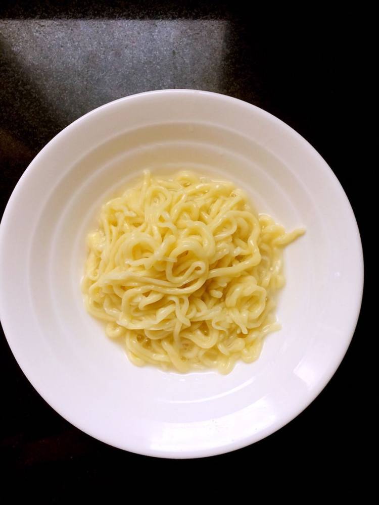 肉丁酱拌面步骤8