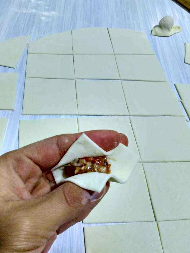 香菇鲜肉馄饨步骤7