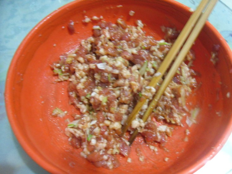 莲藕猪肉馄饨步骤4