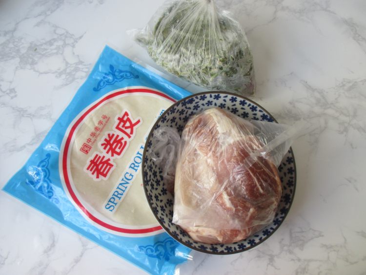 香椿香卷步骤1