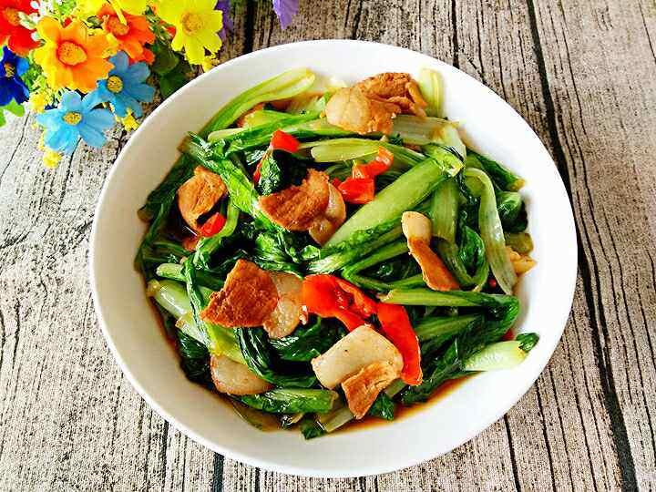 肉片炒小白菜步骤8