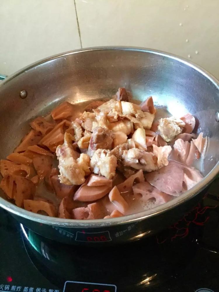 猪肉炖莲藕步骤11