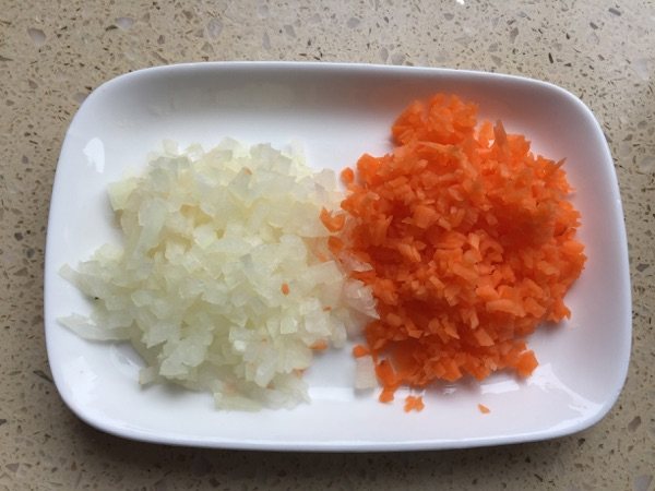 香煎莲藕猪肉饼步骤4