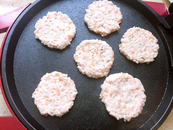 香煎莲藕猪肉饼步骤8