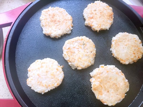 香煎莲藕猪肉饼步骤9