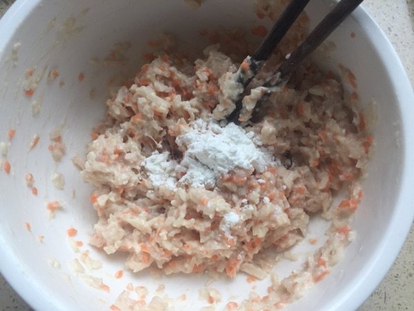 香煎莲藕猪肉饼步骤7
