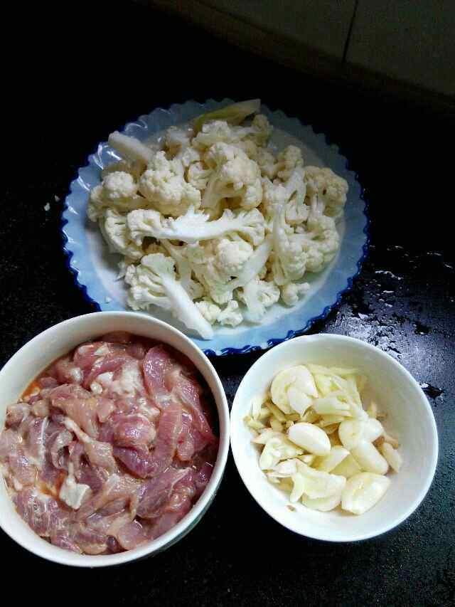 花菜肉片步骤2