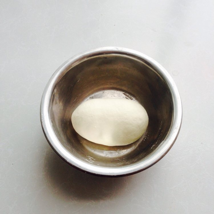 鸡蛋抱饺步骤1
