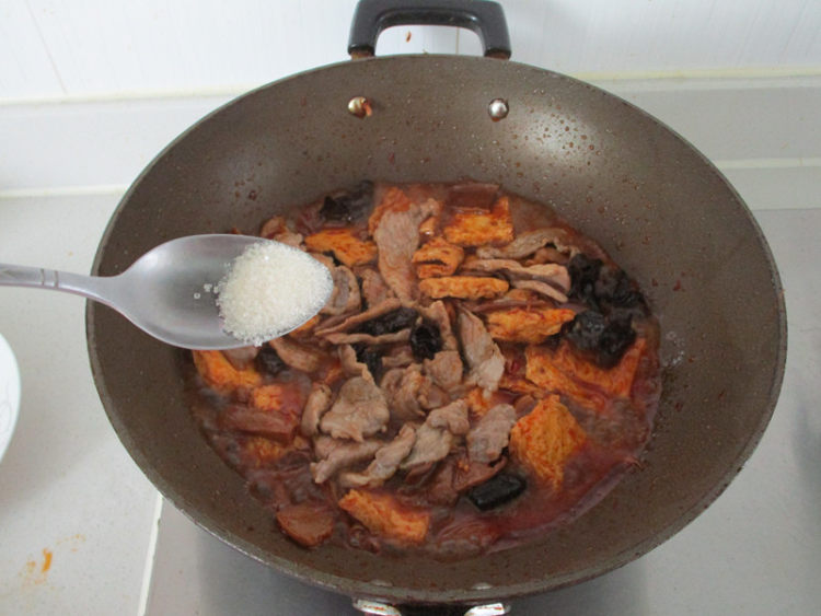 豆腐菌菇炒肉片步骤8