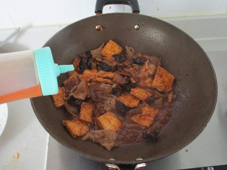 豆腐菌菇炒肉片步骤10
