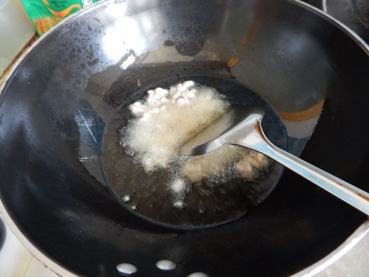豆豉肉丁辣酱步骤7