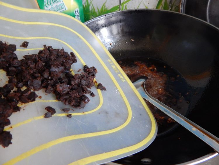 豆豉肉丁辣酱步骤14
