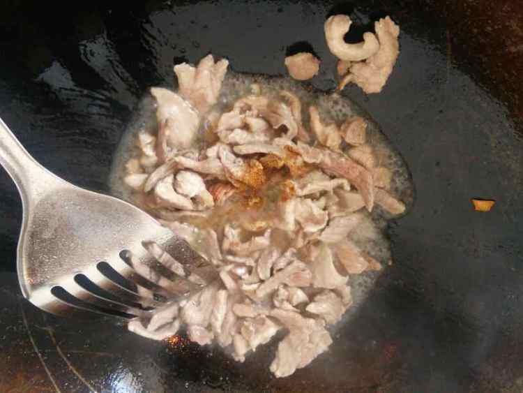 大葱炒肉步骤4