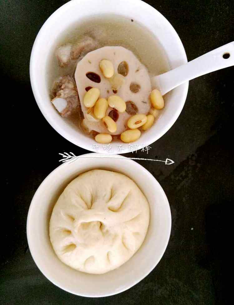 莲藕猪肉大葱包步骤5