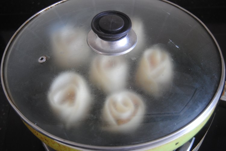 香菇猪肉锅贴步骤9
