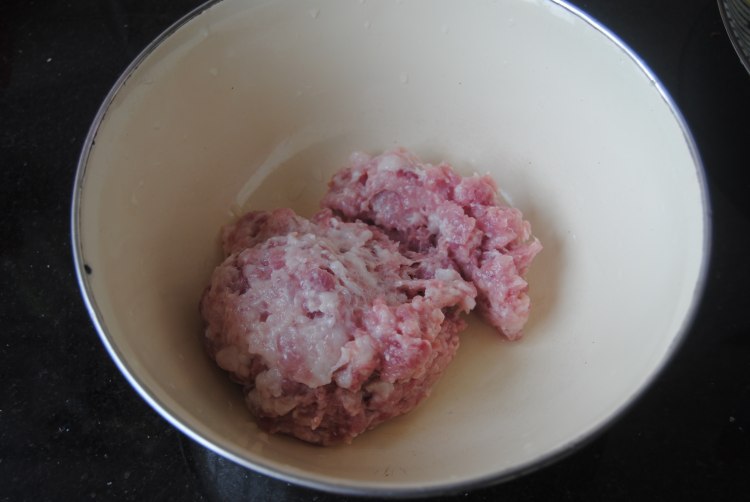 韭菜大肉饺步骤2