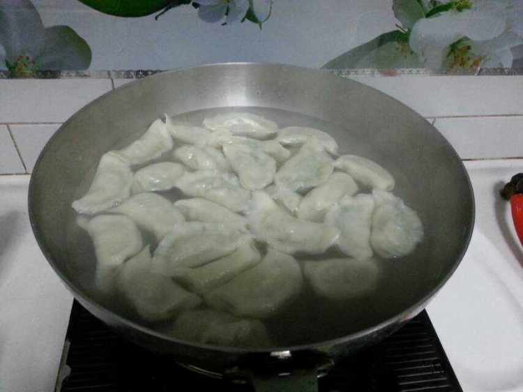 鲜肉莆公英水饺步骤11