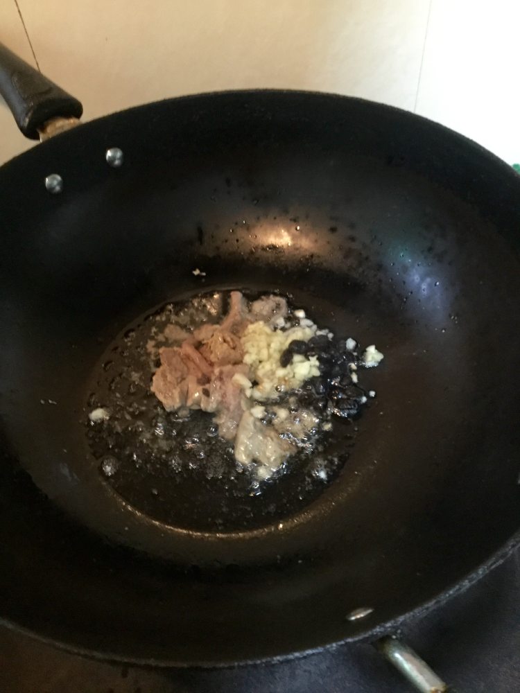 肉焖苦瓜步骤7