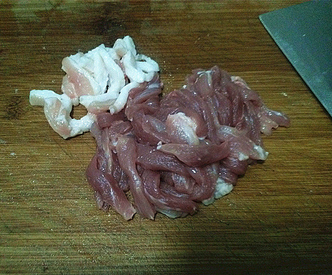 虎皮蛋肉片炒花菜步骤4