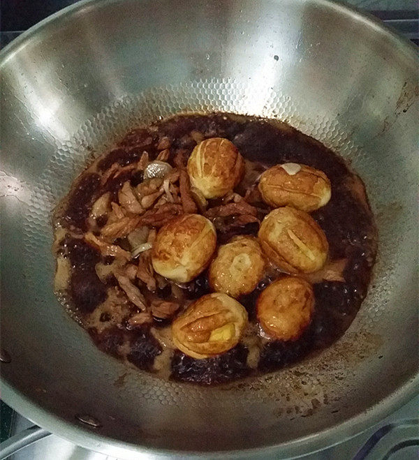 虎皮蛋肉片炒花菜步骤10