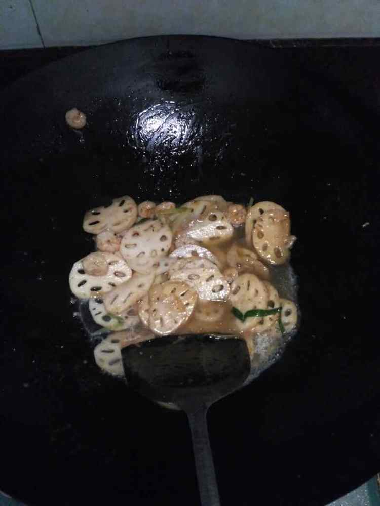 莲藕炒肉片步骤8