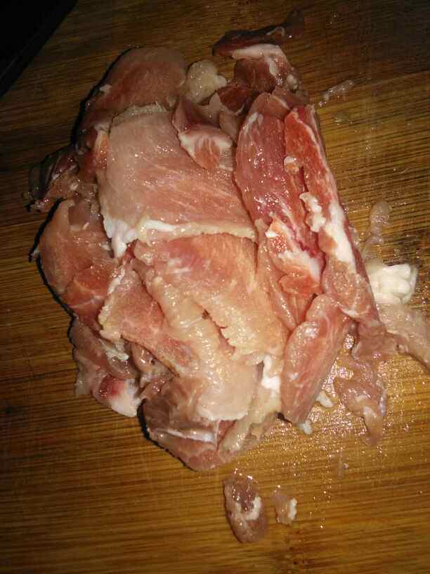尖椒西红柿炒肉步骤2
