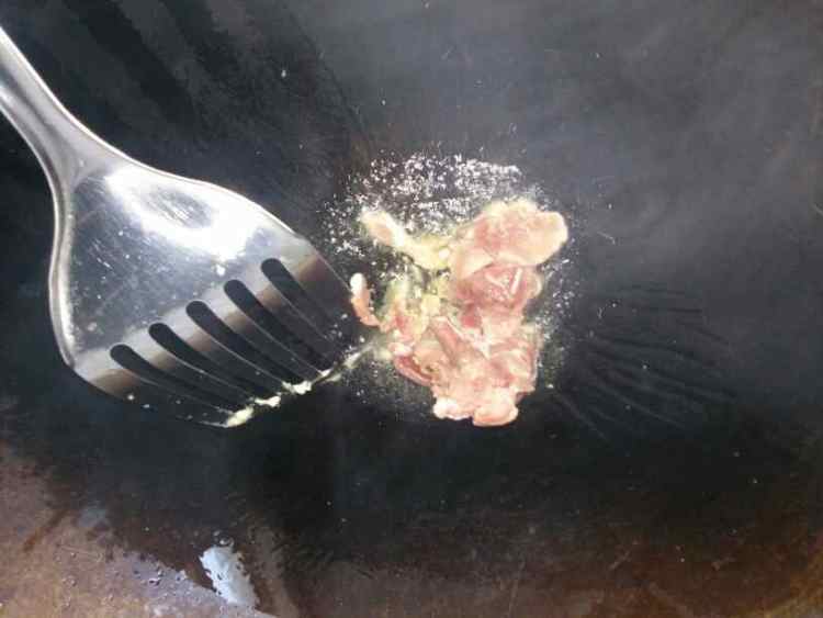西红柿炒鸡蛋肉步骤5