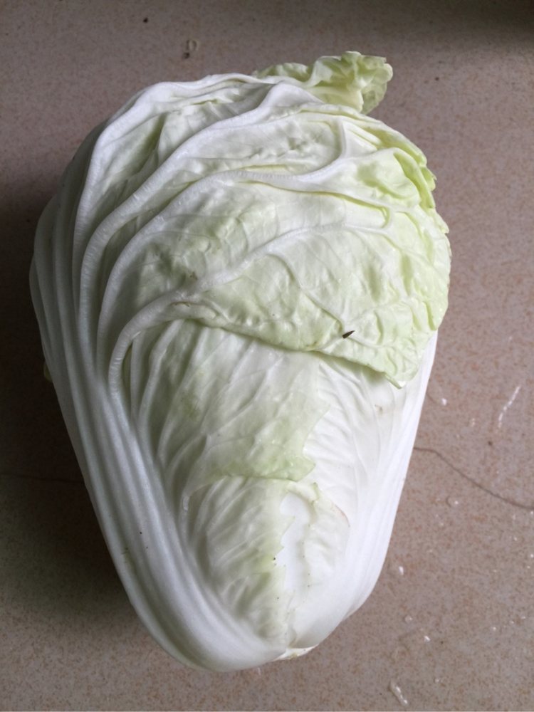 白菜香菇猪肉馅饺子步骤1