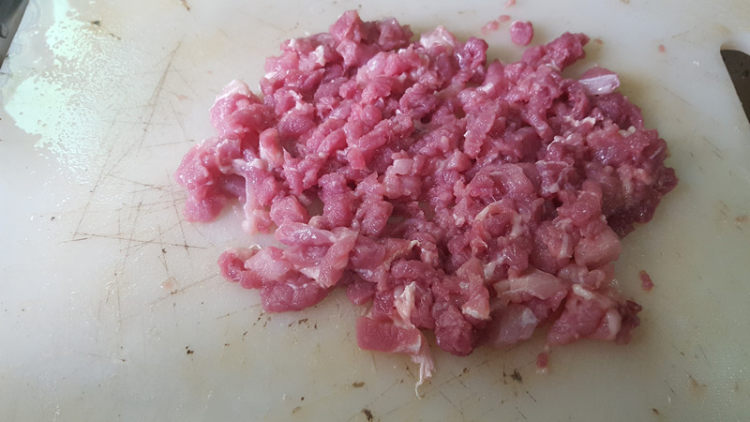 咸菜猪肉饼步骤1