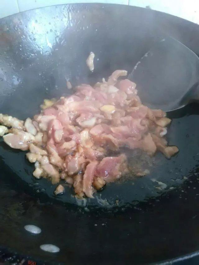 肉丝竹笋步骤4
