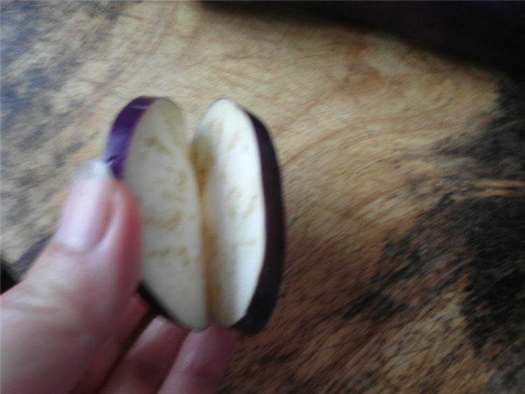 煎茄盒步骤2