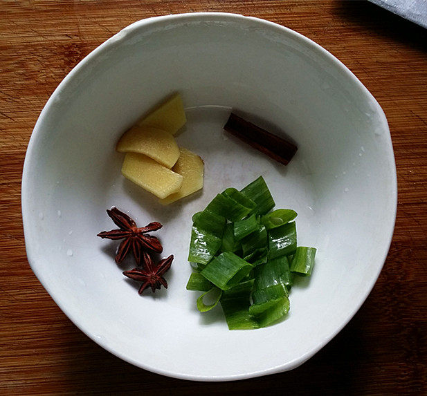 幹豆角烧肉步骤5