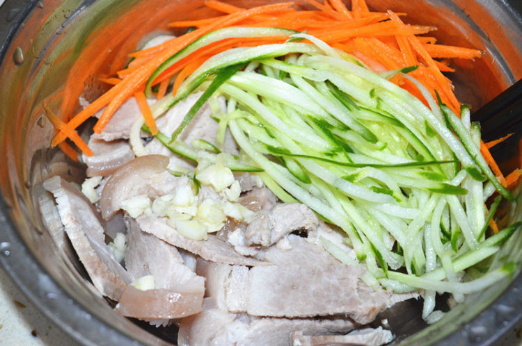 凉拌辣子肉片步骤6