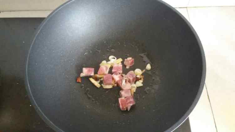 土豆烧肉盖浇饭步骤8