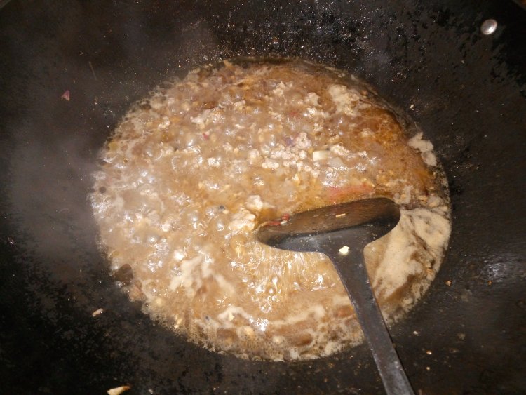 洋葱番茄肉酱步骤7