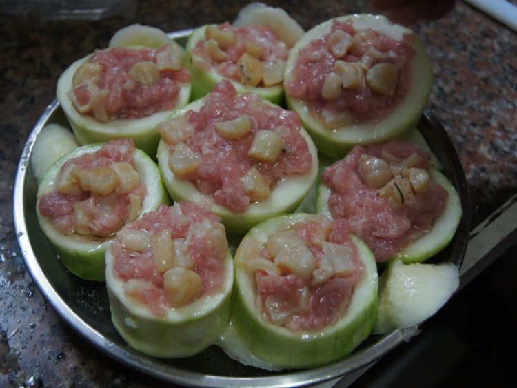 瑶柱肉饼蒸节瓜步骤7