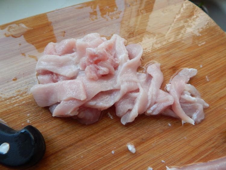 西红柿肉丝煮年糕步骤4